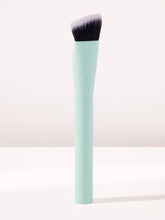 angled concealer brush